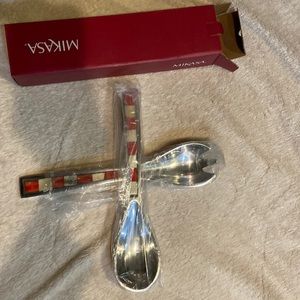 New in box Mikasa carnival holiday salad server set of 2